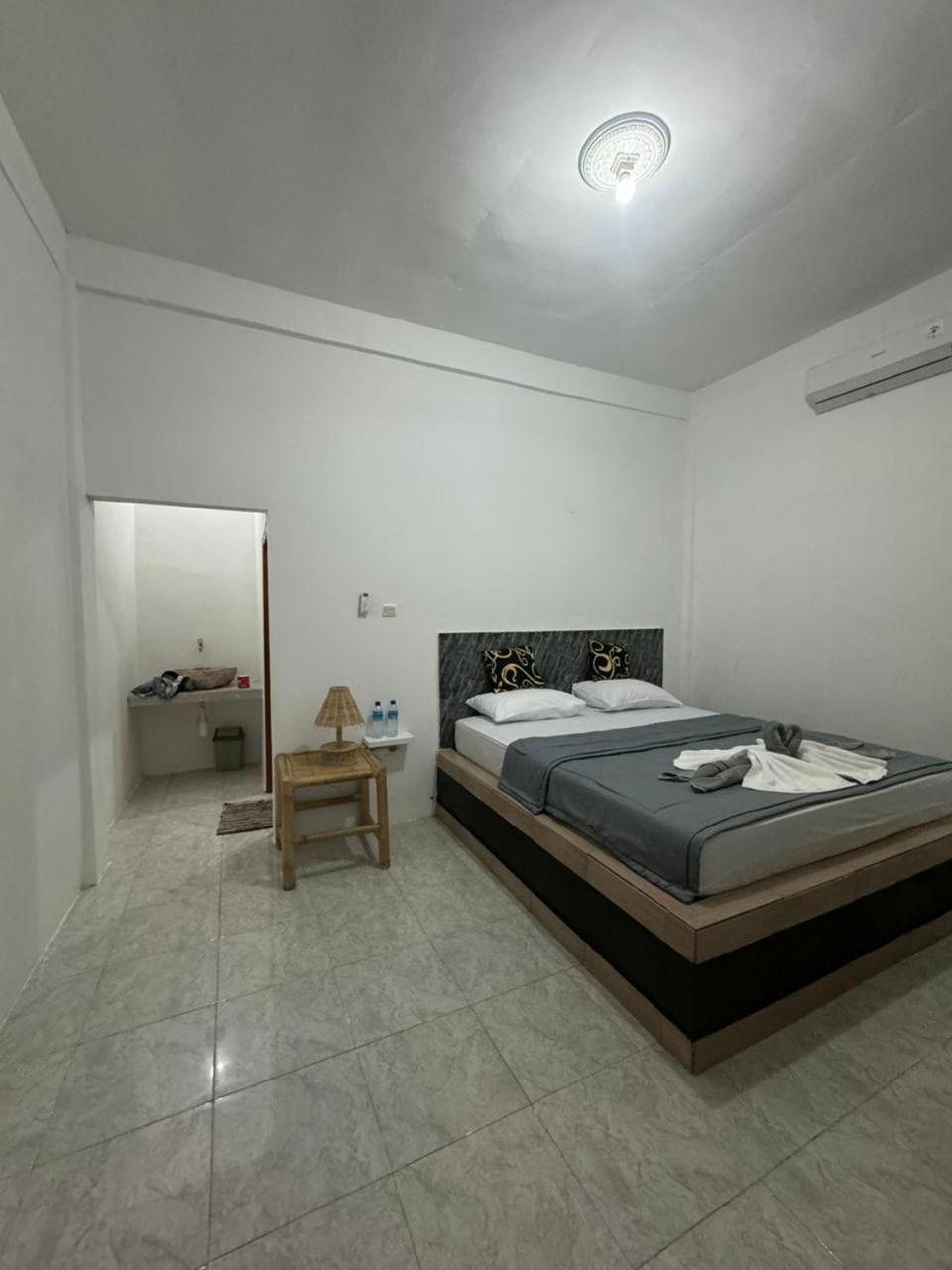 Black Sweet Homestay Dua Gili Air Exterior photo