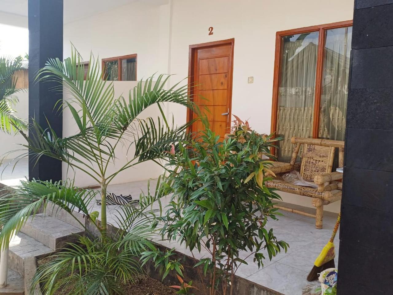 Black Sweet Homestay Dua Gili Air Exterior photo