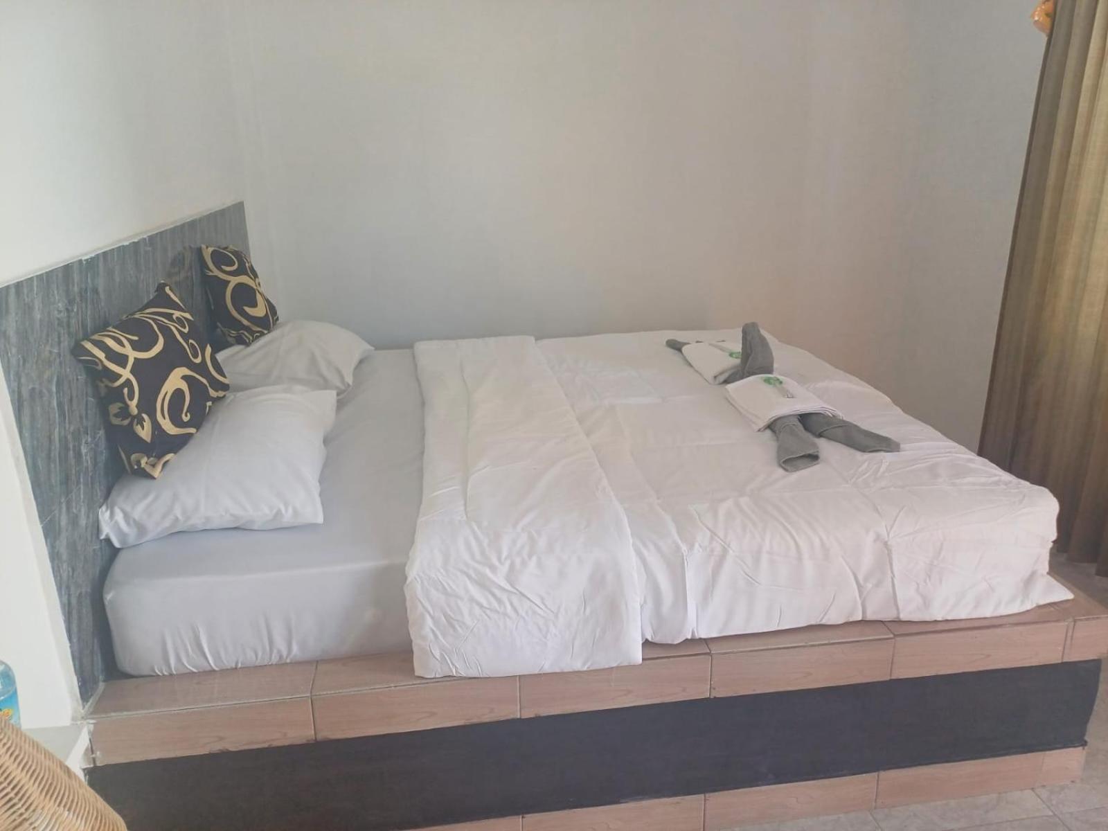 Black Sweet Homestay Dua Gili Air Exterior photo